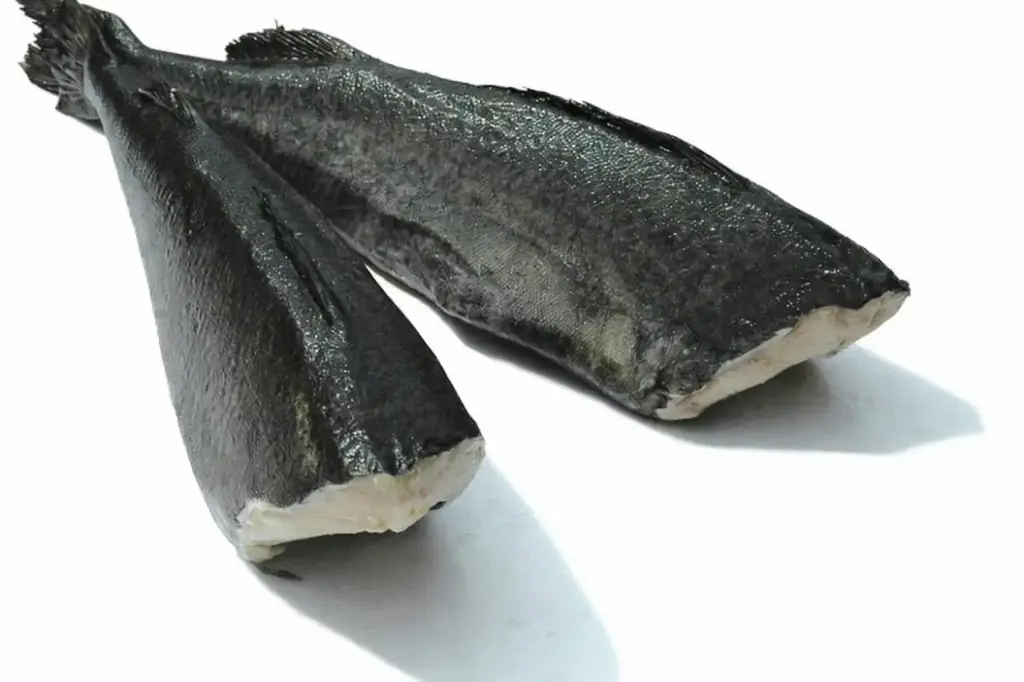 Black Cod Whole Heads Off, Gutted (KG)